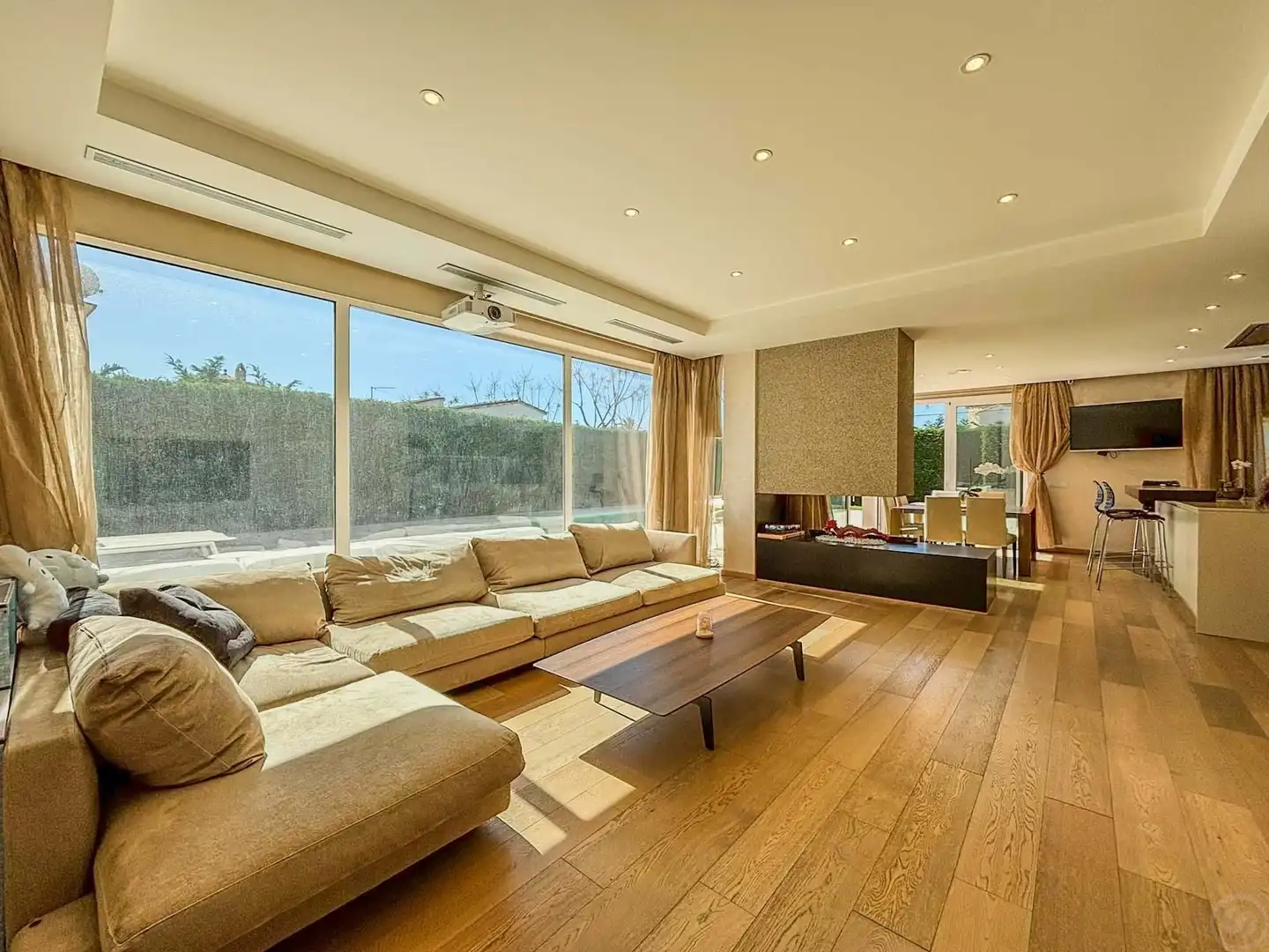 Sala d'estar de Casa o xalet en venda en Empuriabrava amb Aire condicionat, Calefacció i Terrassa