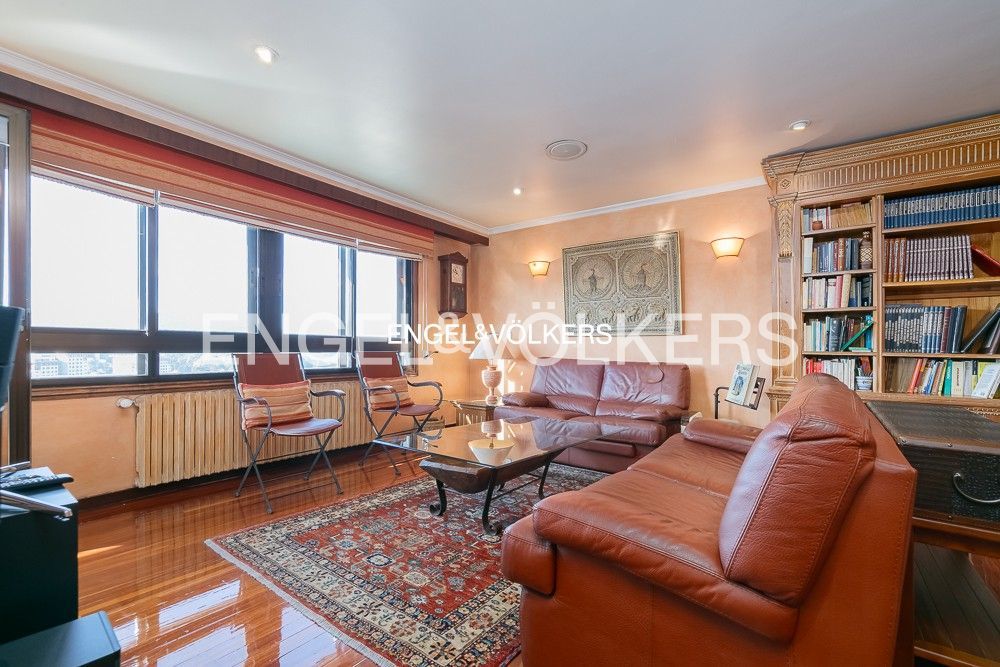 Living room of Attic for sale in Vigo   with Air Conditioner, Heating and Parquet flooring