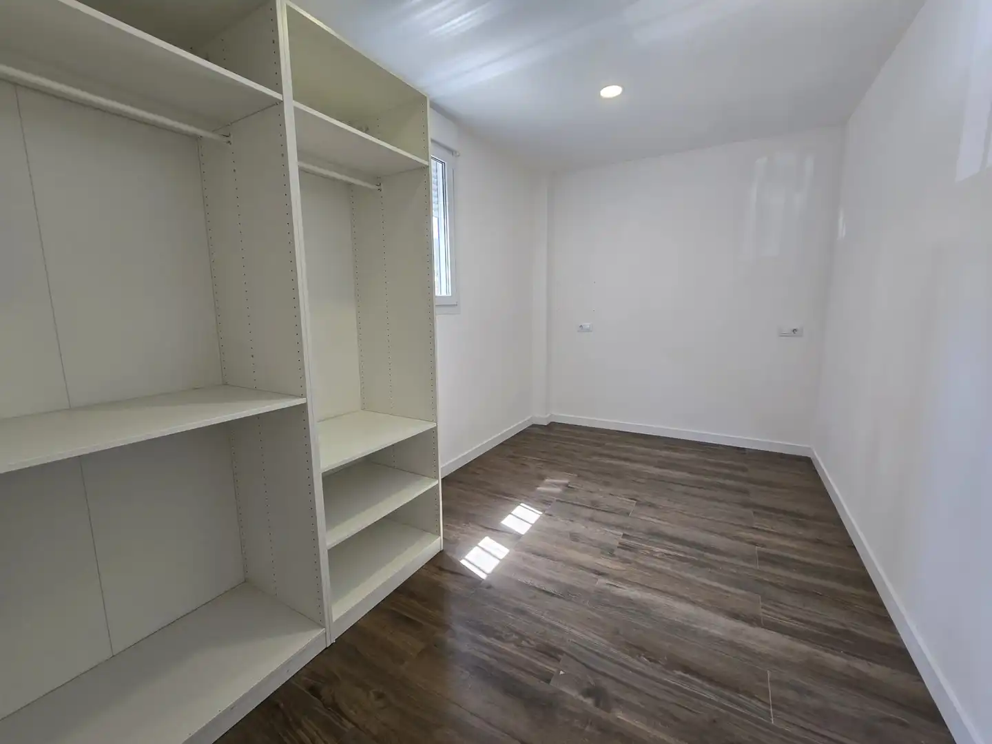 Habitación de Apartamento en venta en San Fernando de Henares con Aire acondicionado, Calefacción y Horno