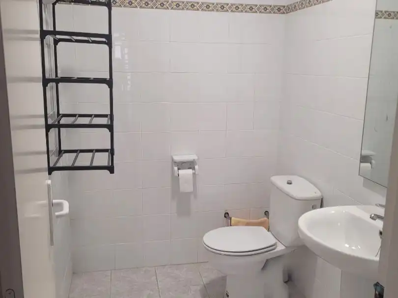 Baño de Local en venta en San Jorge / Sant Jordi con Terraza y Alarma