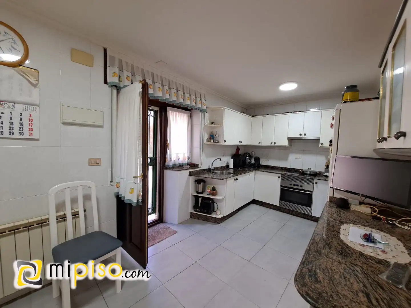 Cocina de Casa o chalet en venta en Laredo con Calefacción, Terraza y Trastero