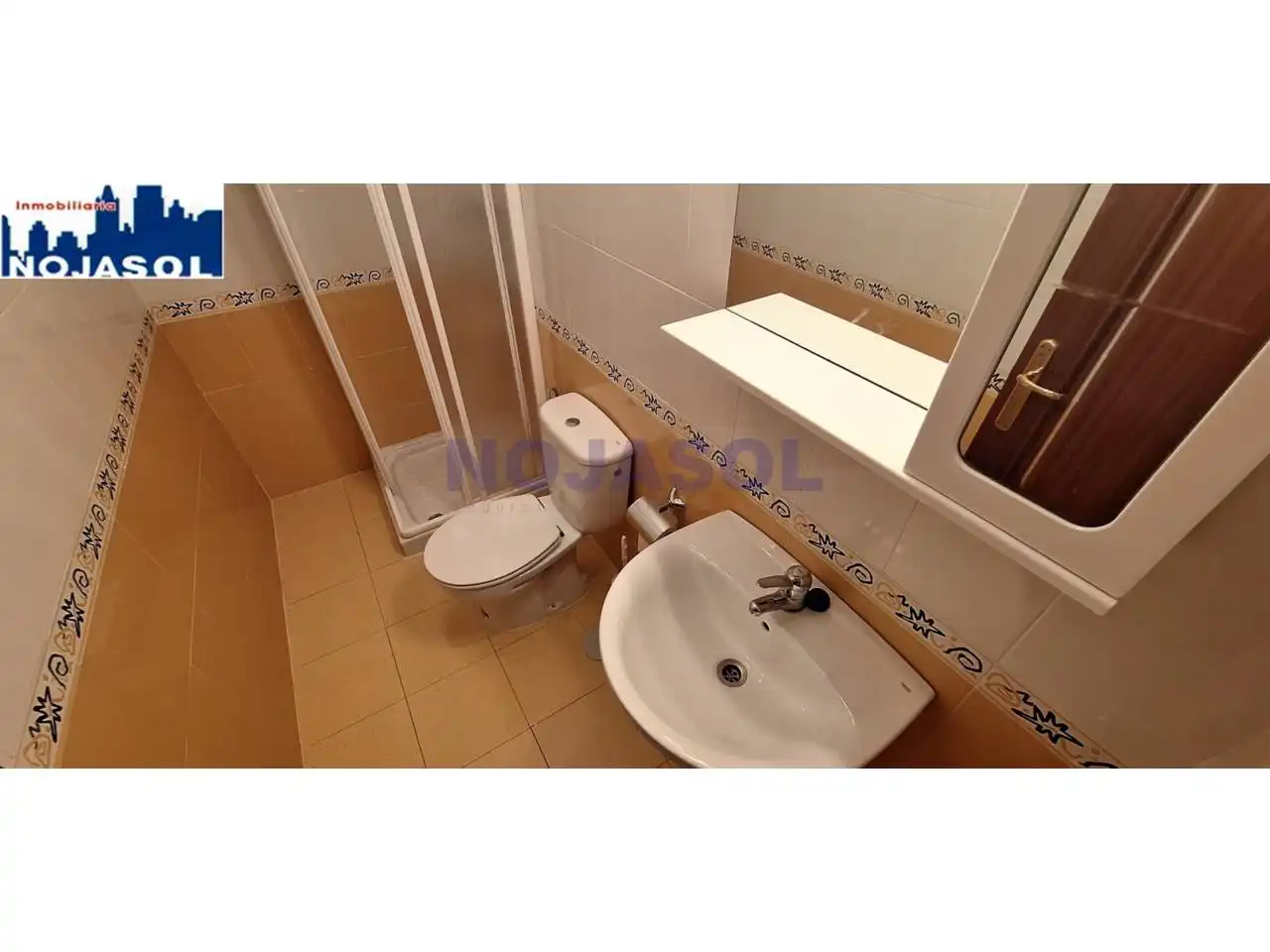 Badezimmer von Dachboden zur Miete in Noja mit Heizung, Terrasse und Möbliert