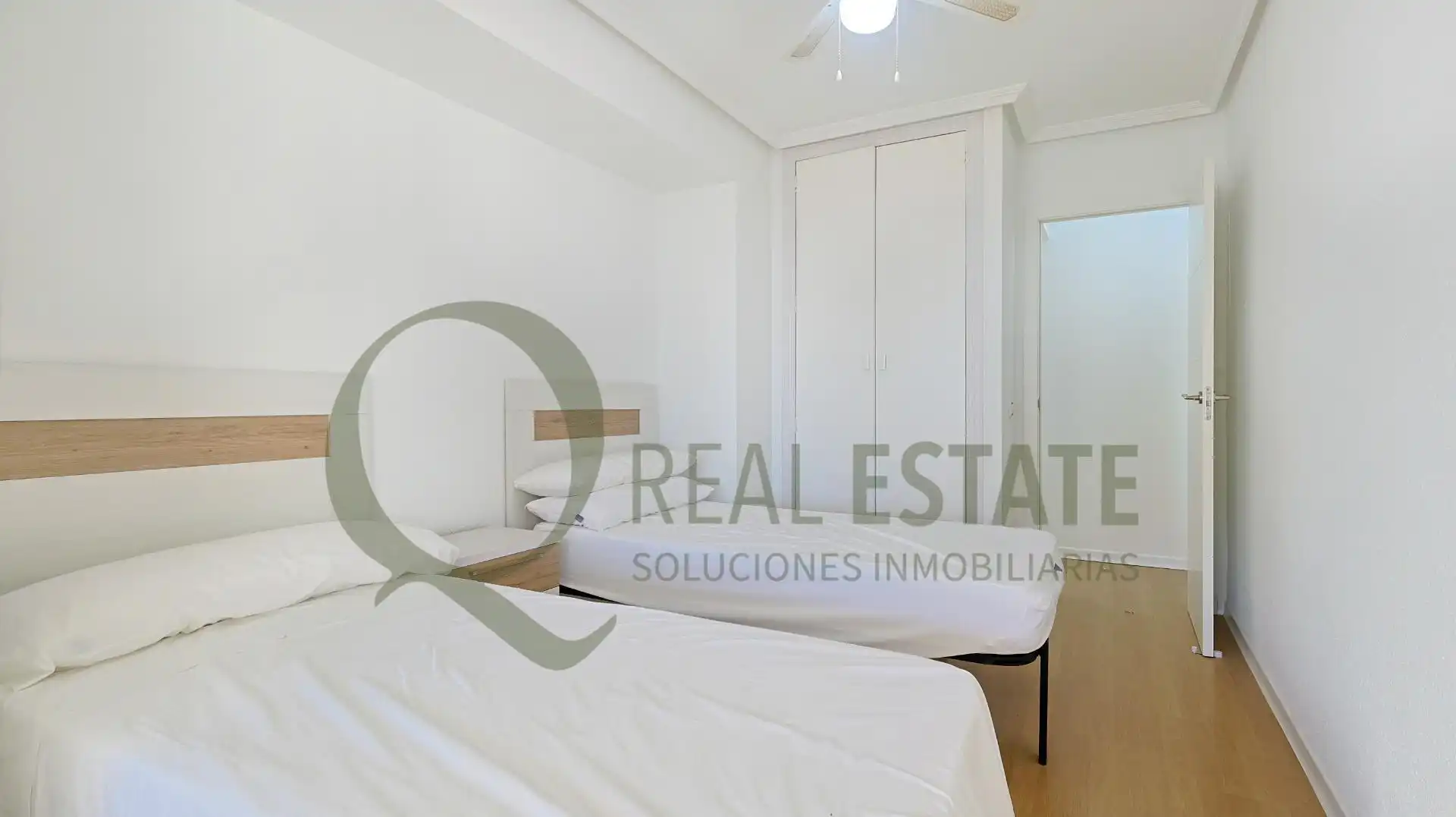 Schlafzimmer von Wohnung zum Verkauf in Alicante / Alacant mit Heizung, Privatgarten und Terrasse