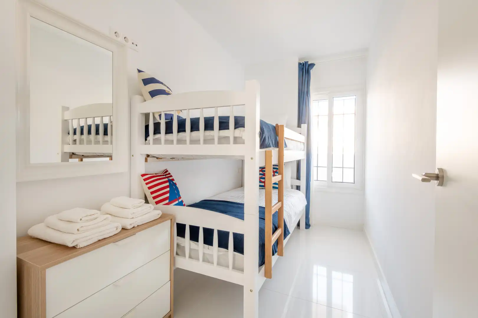 Bedroom of Buildings for sale in Santa Pola  with Alarm and Community pool