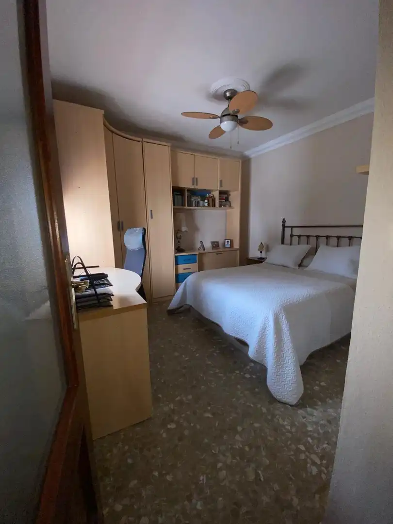 Dormitori de Casa o xalet en venda en Marchena