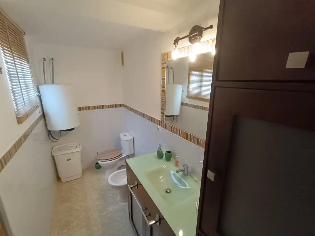 Badezimmer von Wohnung zur Miete in Córdoba