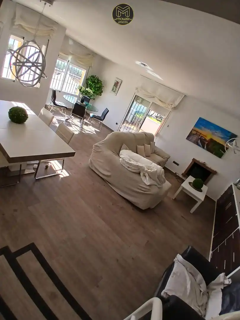Sala de estar de Casa adosada de alquiler en Casares