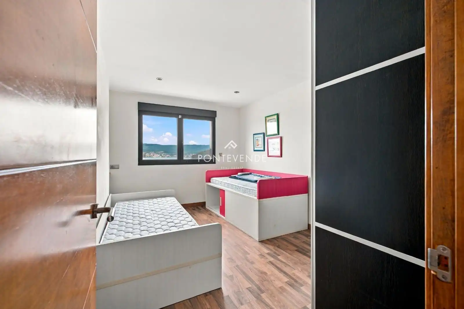 Bedroom of Flat for sale in Marín, Pontevedra