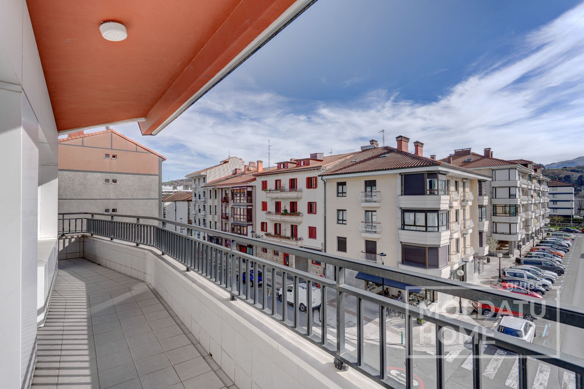Außenansicht von Wohnung zum Verkauf in Zarautz mit Heizung, Terrasse und Abstellraum