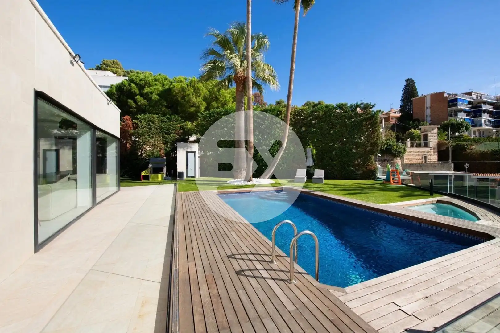 Swimming pool of Houses for sale in Castelldefels  with Air Conditioner, Heating and Private garden