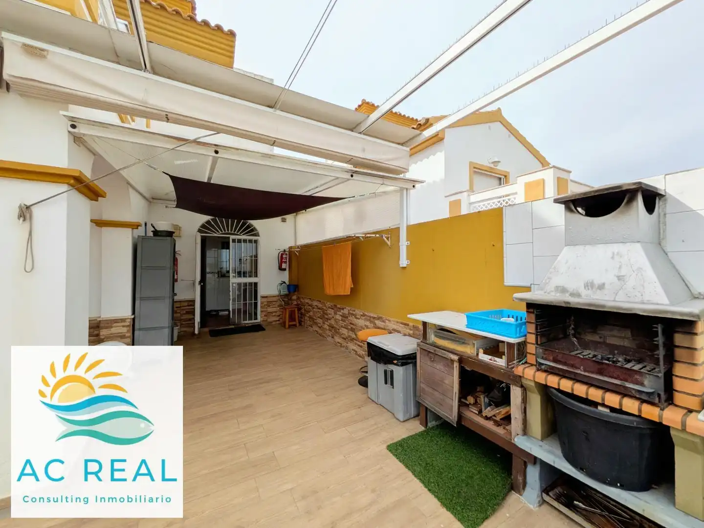 Chalet con piscina en venta en Calle HAITI, imagen 8