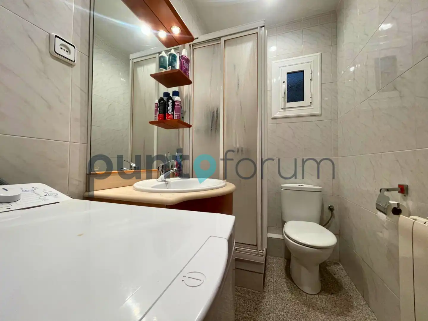Baño de Piso en venta en Barcelona con Calefacción, Trastero y Amueblado