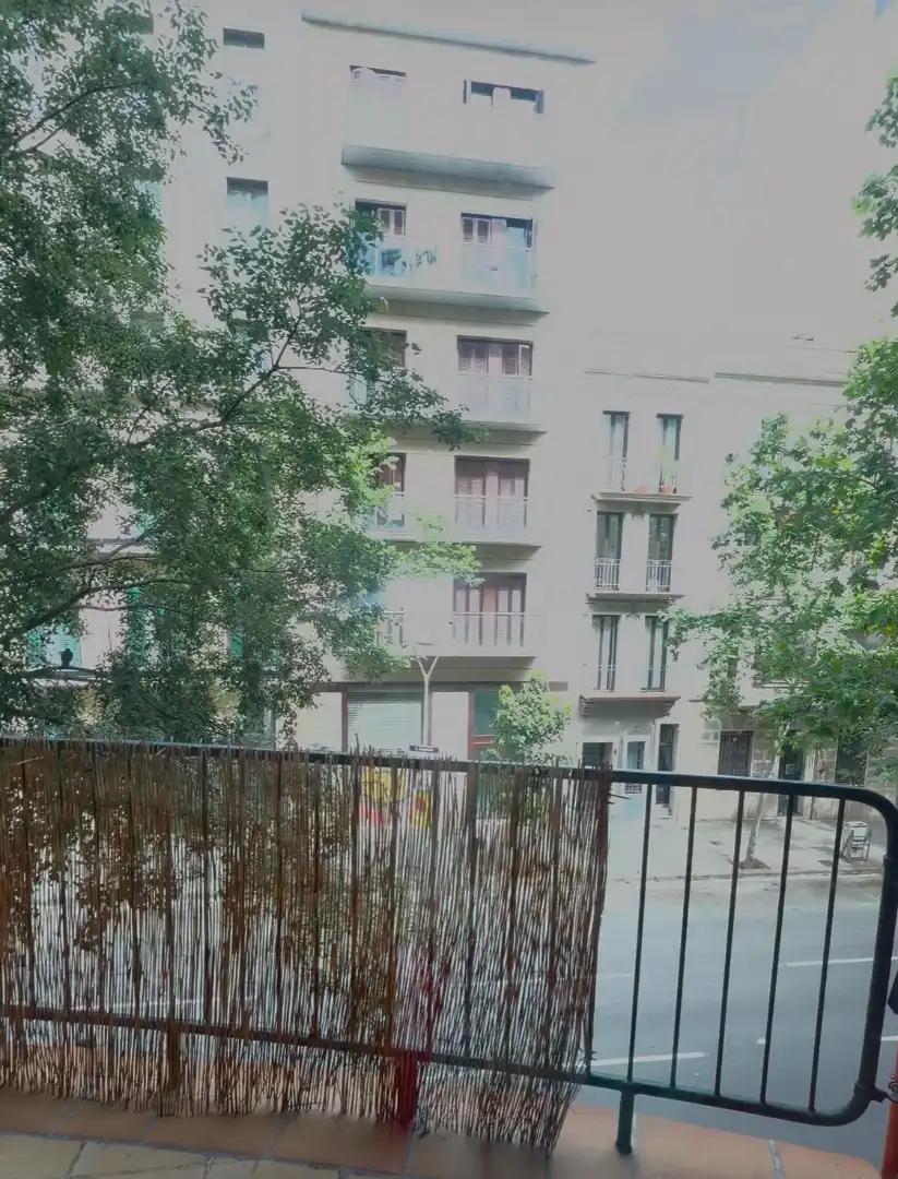 Vista exterior de Piso en venta en Barcelona con Calefacción, Parquet y Trastero