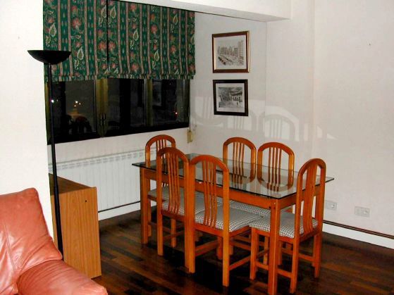 Comedor de Piso de alquiler en  Zaragoza Capital con Calefacción, Parquet y Amueblado