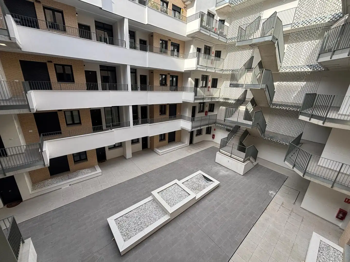 Exterior view of Flat for rent in Ronda