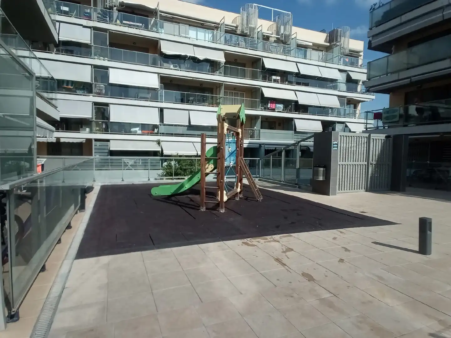 Terrassa de Apartament en venda en Moncofa amb Terrassa, Piscina i Moblat