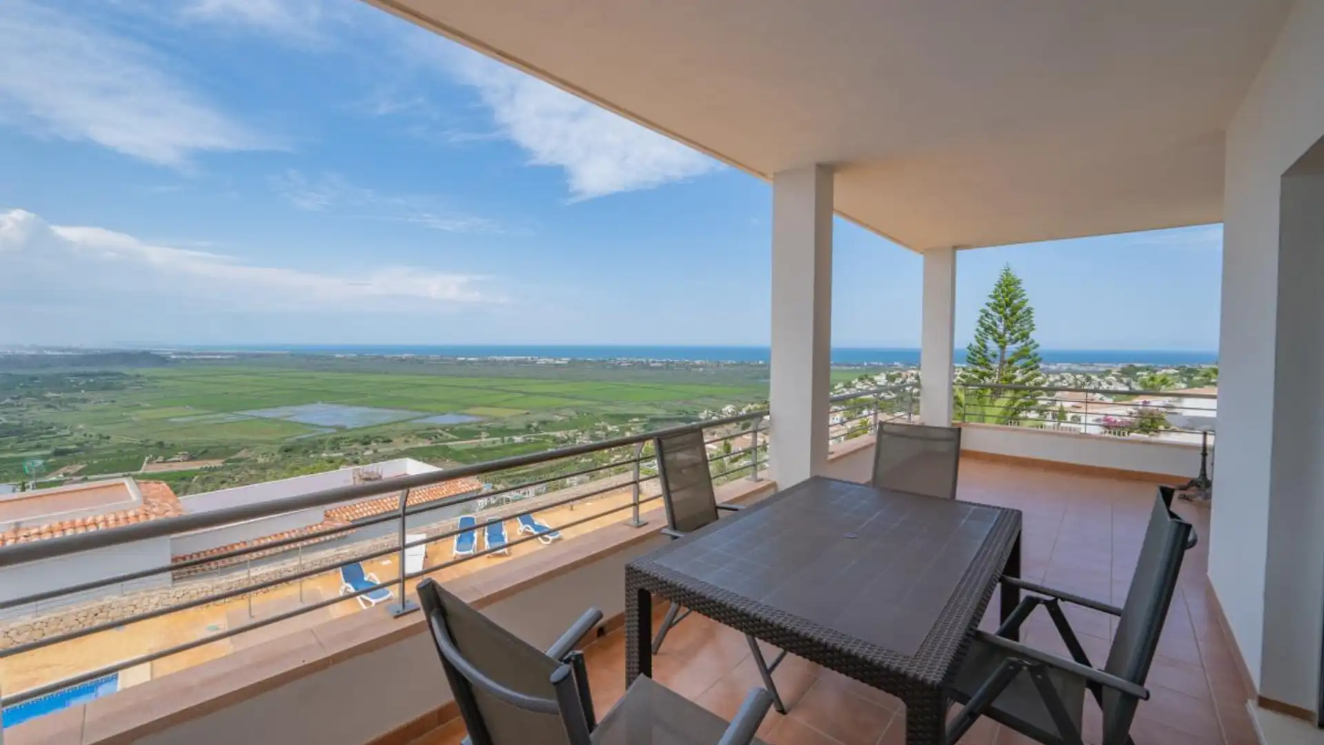 Flat for sale in C/ Camelias, Pego