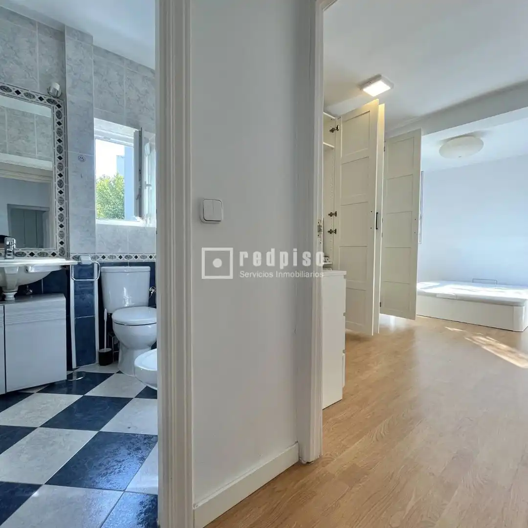 Habitación de Piso de alquiler en Madrid con Aire acondicionado, Calefacción y Amueblado