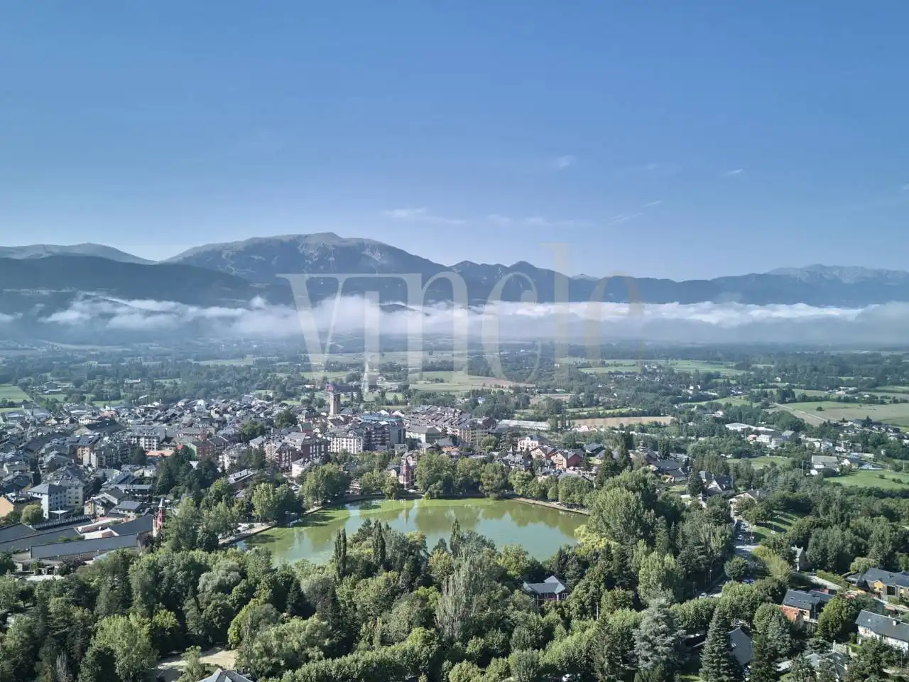 Vista exterior de Casa o chalet en venta en Puigcerdà con Calefacción, Jardín privado y Parquet