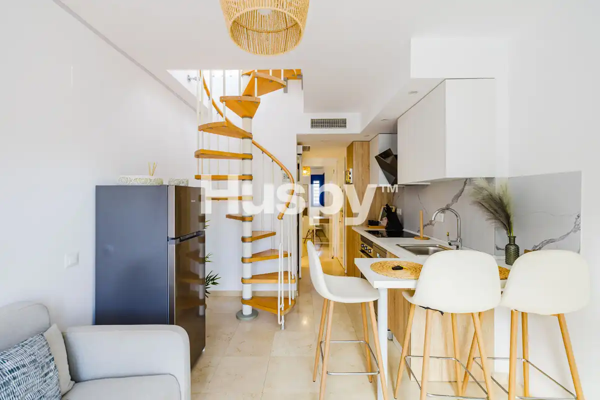Ático con terraza en venta en Calle Salinas