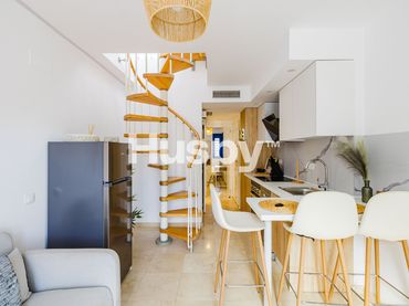 Attico con balcone in vendita a Calle Salinas