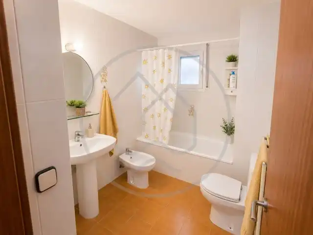 Bany de Planta baixa en venda en Calonge i Sant Antoni amb Terrassa