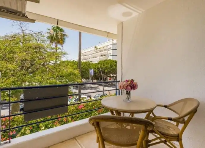 Terrasse von Maisonette zum Verkauf in Marbella mit Klimaanlage, Terrasse und Abstellraum