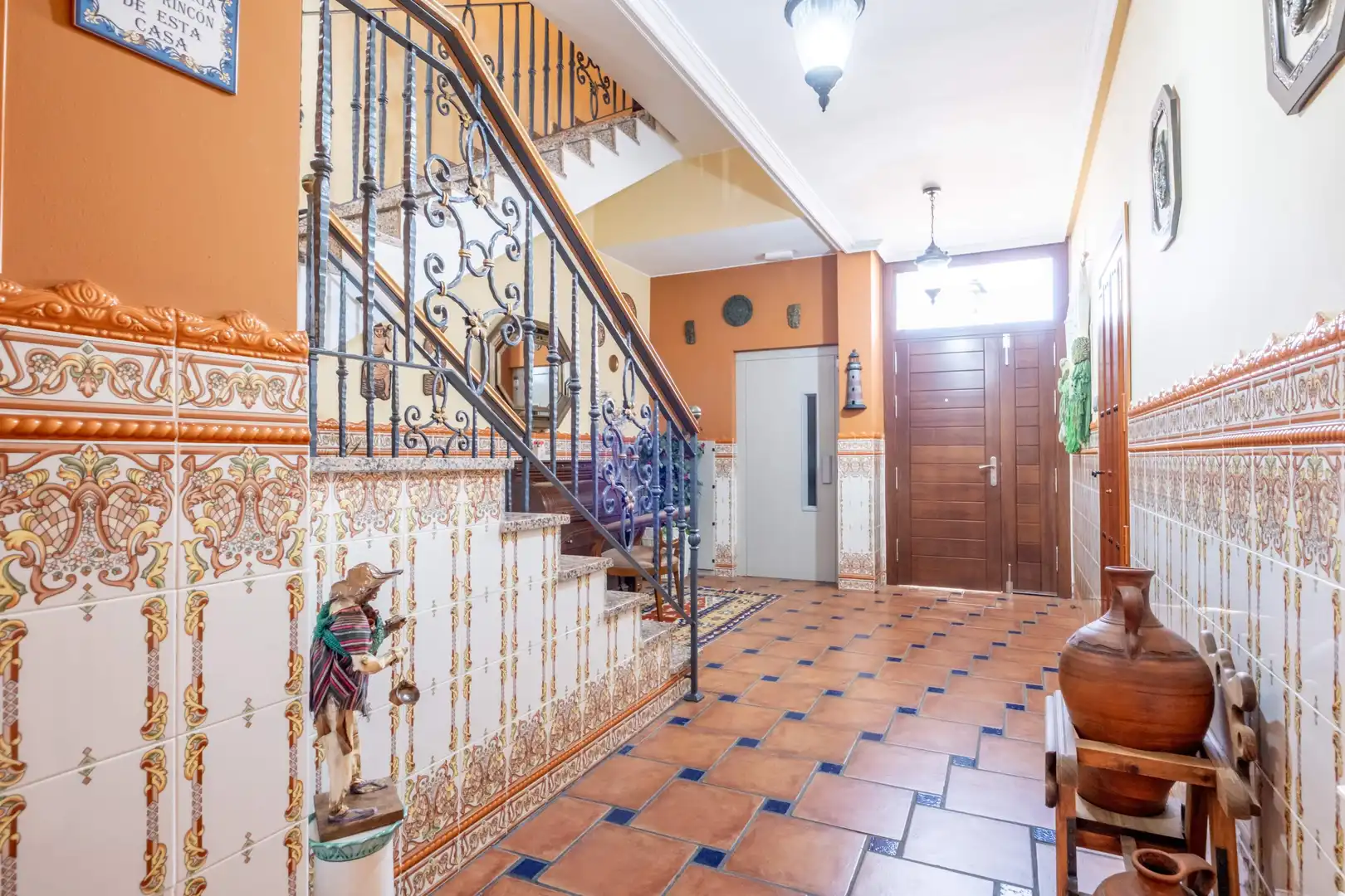 Houses for sale in Zaragoza  with Air Conditioner and Heating