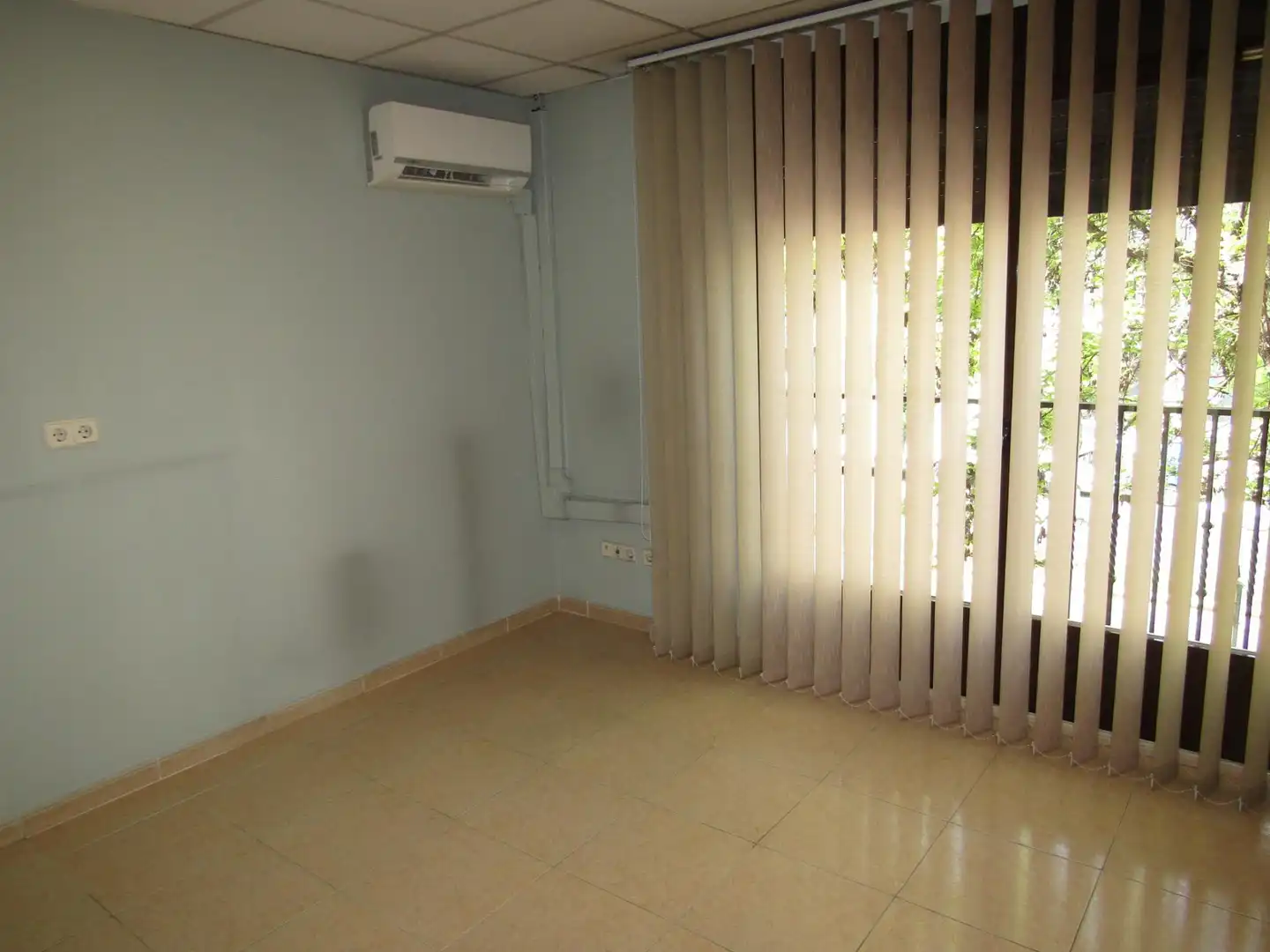 Office for rent in Torrejón de Ardoz  with Air Conditioner