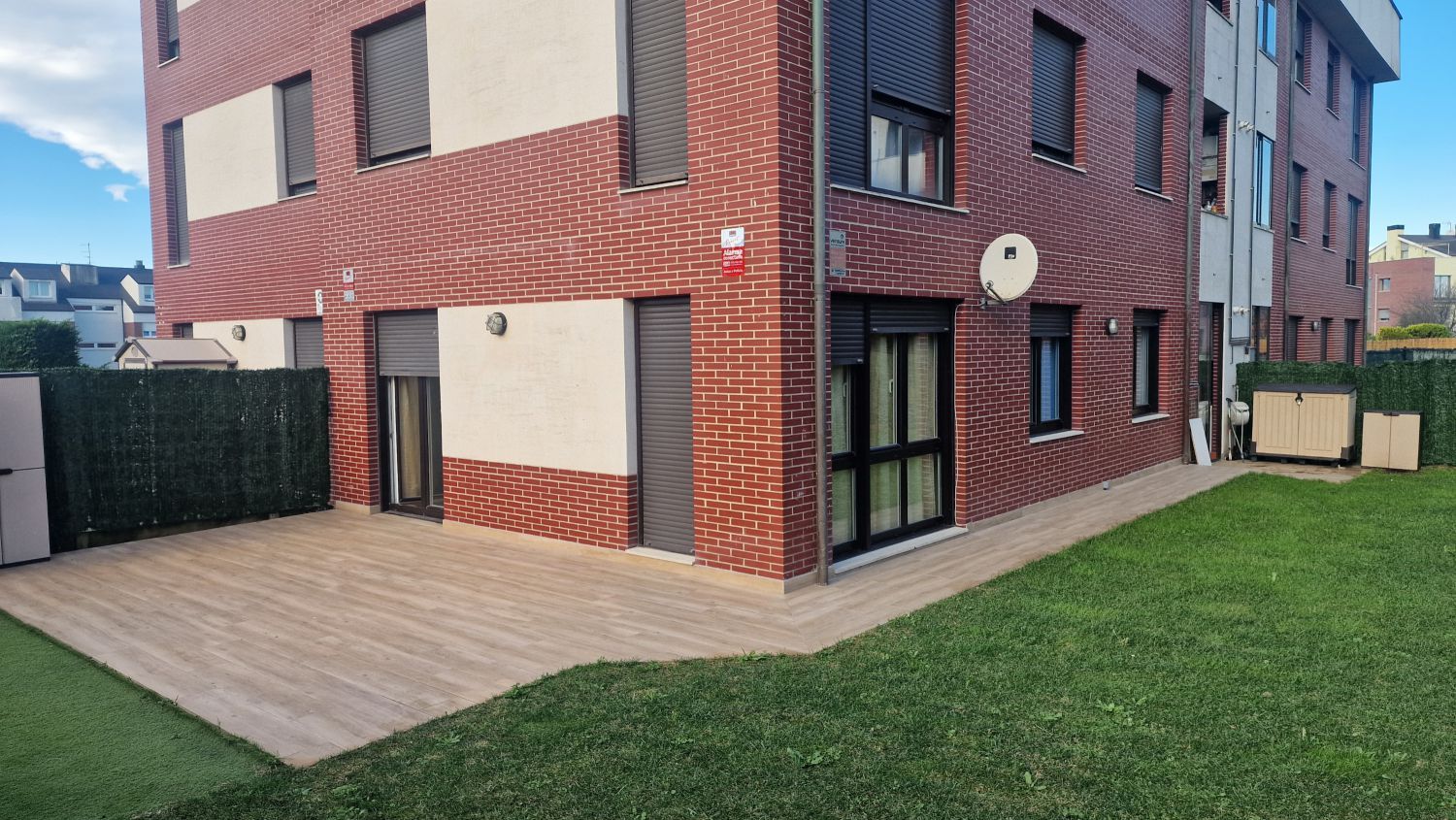 Vista exterior de Piso en venta en Polanco con Calefacción, Terraza y Trastero