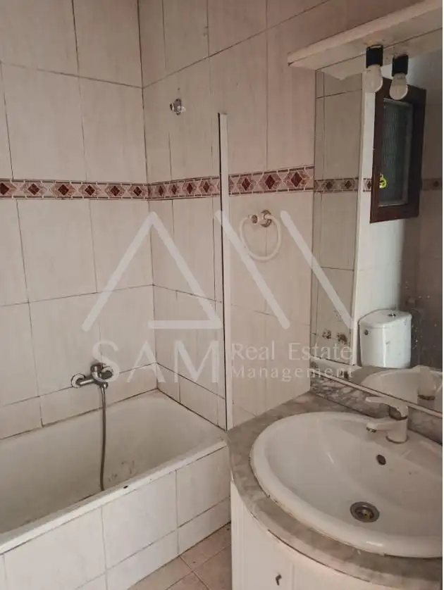 Badezimmer von Wohnung zum Verkauf in Badalona mit Balkon