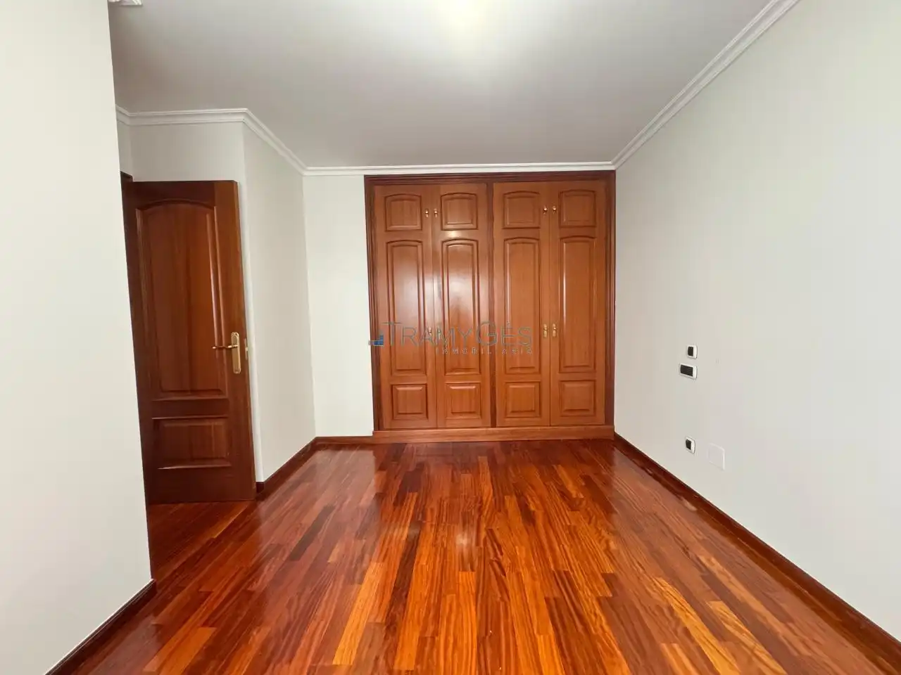 Bedroom of Flat for sale in Vigo   with Heating and Parquet flooring