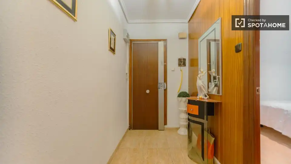 Piso con terraza en alquiler en Poblats Marítims, imagen 3