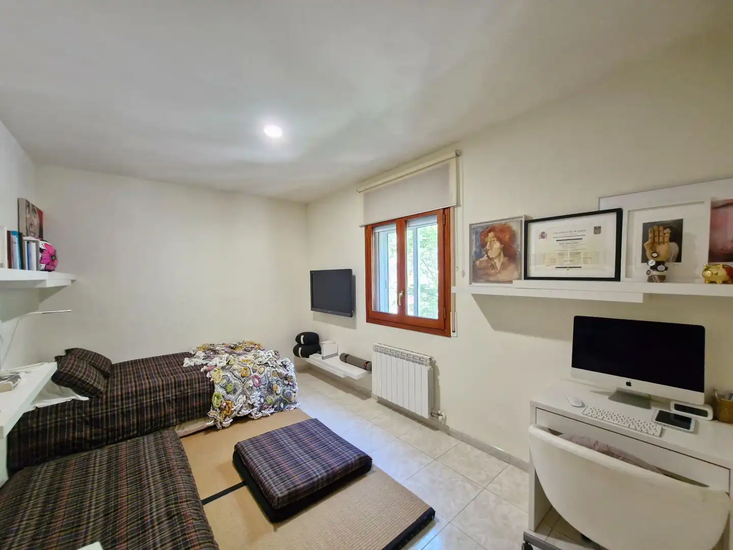 Houses for sale in Almoster  with Air Conditioner, Heating and Storage room