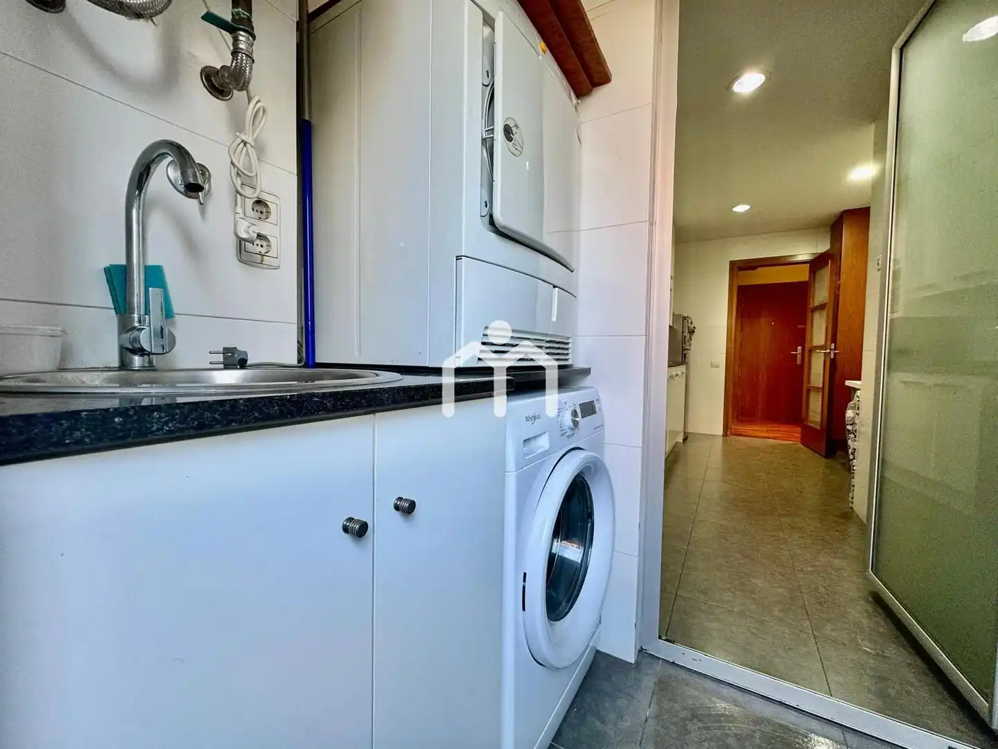 Vista exterior de Piso en venta en Montgat con Aire acondicionado, Calefacción y Parquet