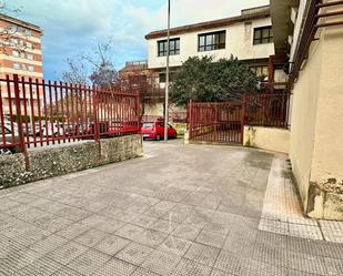 Exterior view of Garage to rent in Cáceres Capital