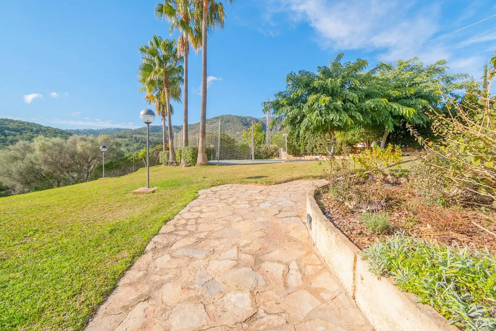 Vista exterior de Casa adosada en venta en  Palma de Mallorca con Aire acondicionado, Calefacción y Jardín privado