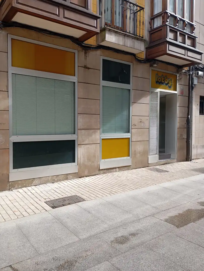 Business premises for sale in Gijón - BEGOÑA
