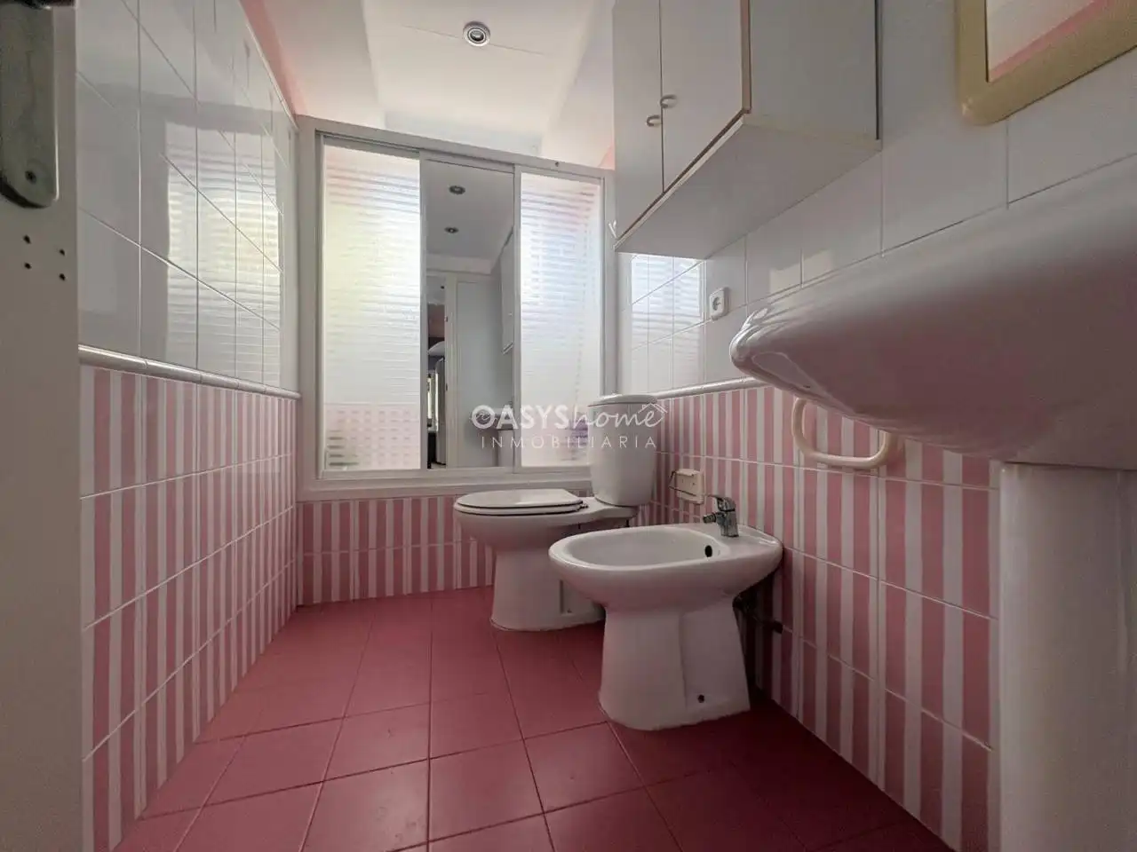 Bathroom of Flat for sale in La Manga del Mar Menor  with Air Conditioner, Terrace and Community pool