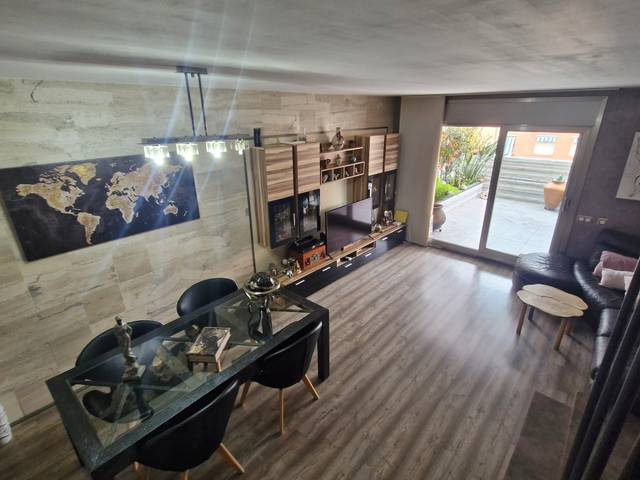 Casa adosada en Venta en Carrer de Tarragona en Pallejà