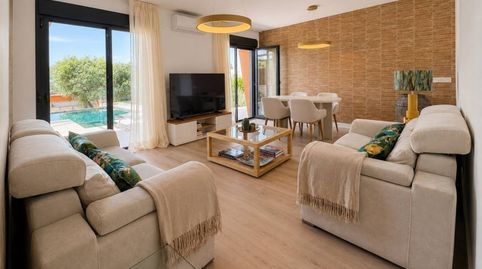 Foto 5 de Casa adosada en venta en Vegas de Matute, Segovia