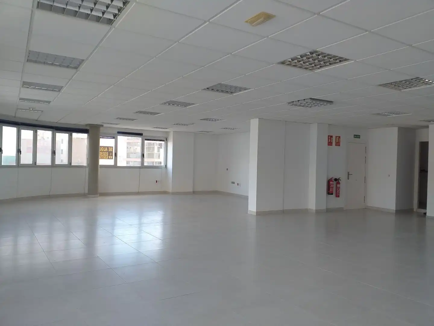 Oficina de lloguer a La Cuesta -Finca España