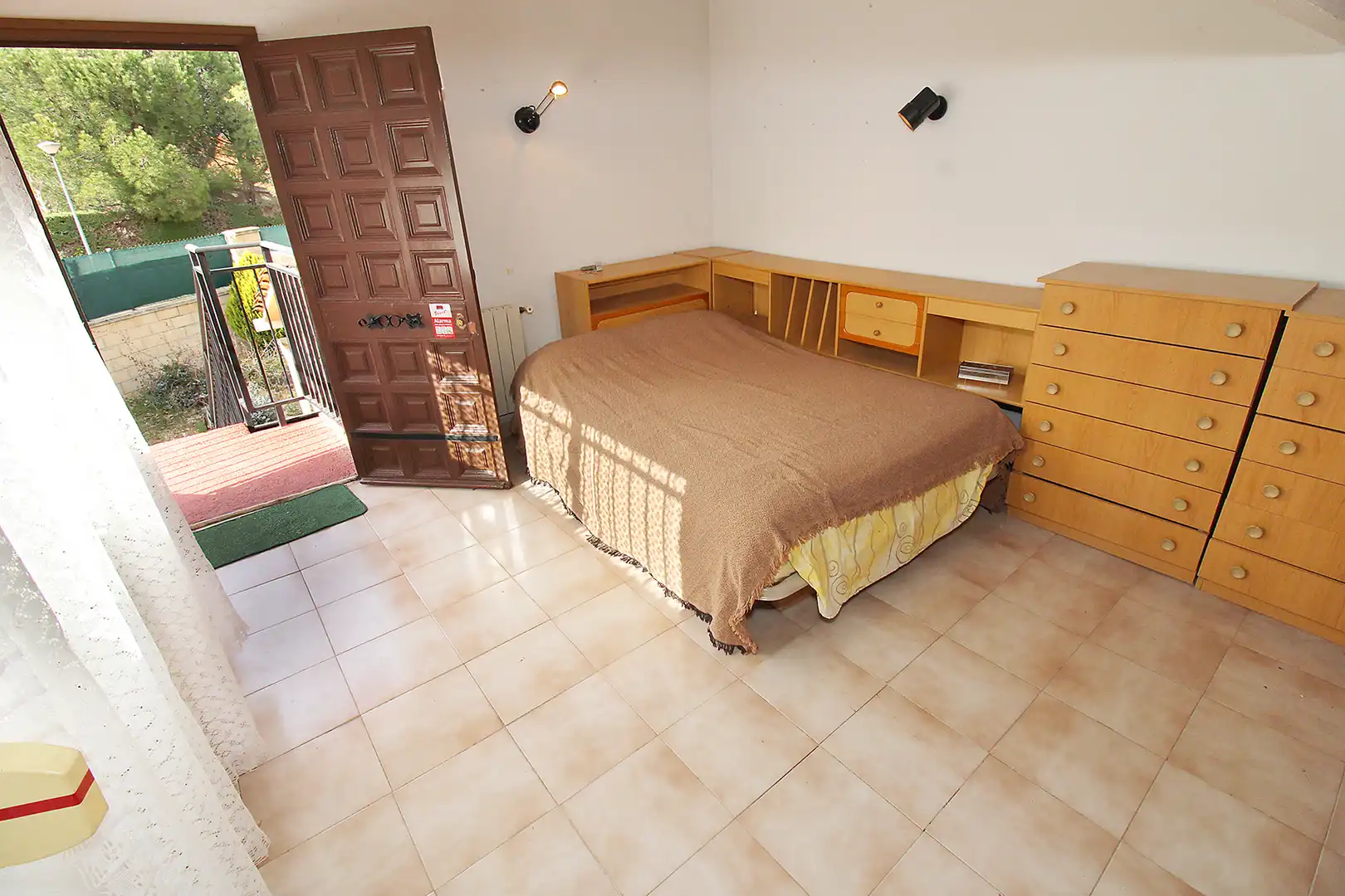 Detached house with garden for sale in Calle Bolivia, imagen 43