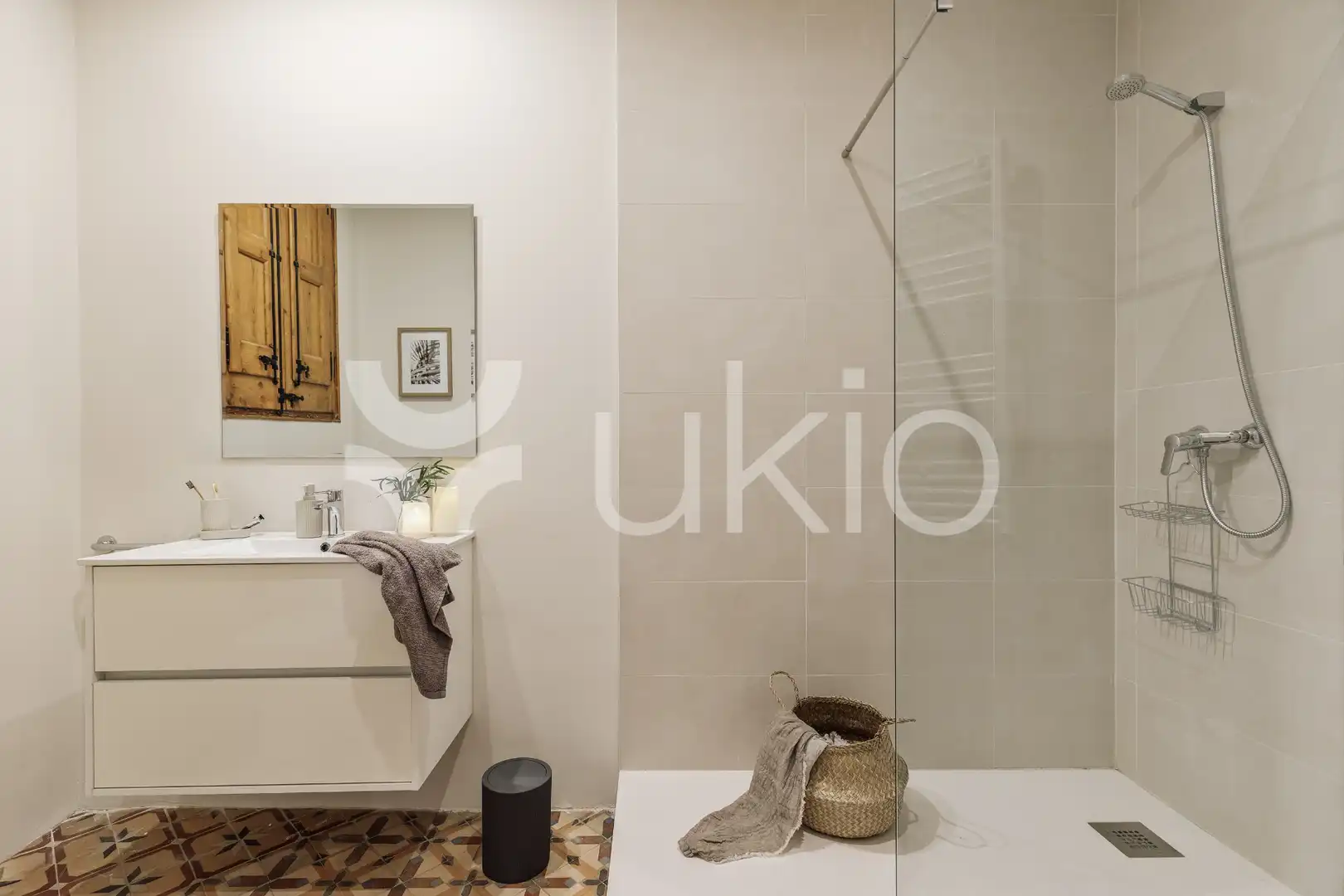 Baño de Apartamento de alquiler en Barcelona con Aire acondicionado, Calefacción y Amueblado