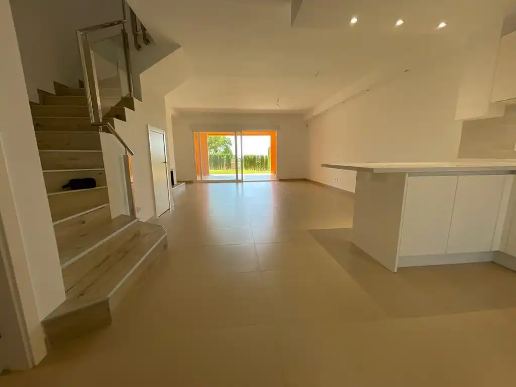 Casa a schiera con piscina in vendita a ATALAYA HILL-CLUB 1, imagen 4