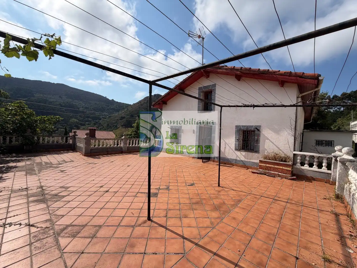 Terraza de Casa o chalet en venta en Castro-Urdiales con Jardín privado, Terraza y Piscina