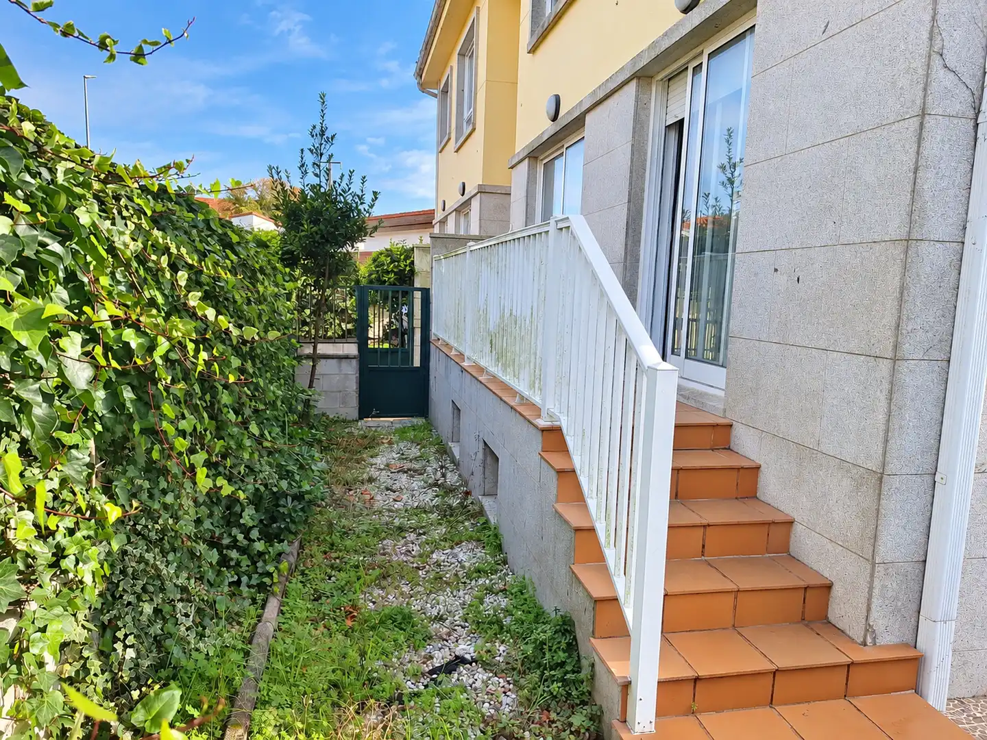 Vista exterior de Apartament en venda en Castiñeiras