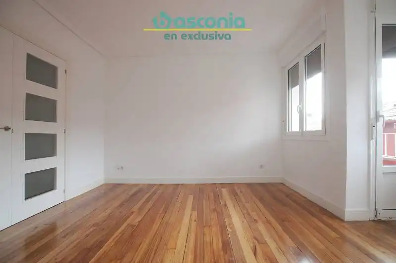 Dormitori de Pis en venda en Centro - Ariz - Uribarri