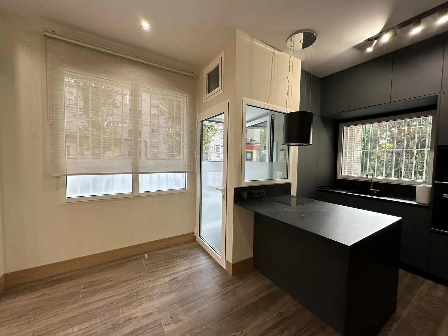 Apartament de lloguer a Calle del Doctor Blanco Soler, Las Águilas