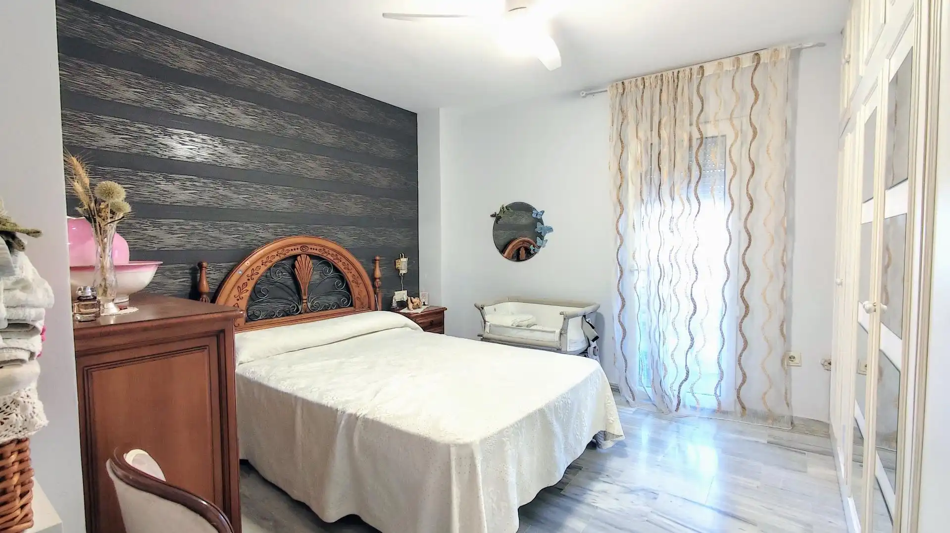 Habitación de Piso en venta en Torremolinos con Aire acondicionado, Jardín privado y Terraza